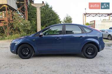Хэтчбек Ford Focus 2006 в 