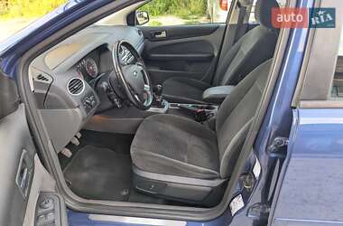 Хэтчбек Ford Focus 2006 в 