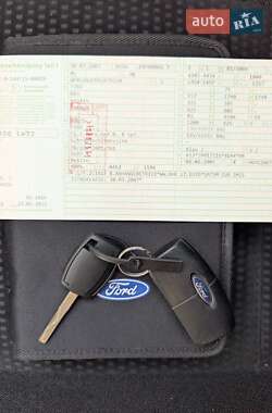Хэтчбек Ford Focus 2006 в 