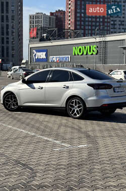 Седан Ford Focus 2018 в 