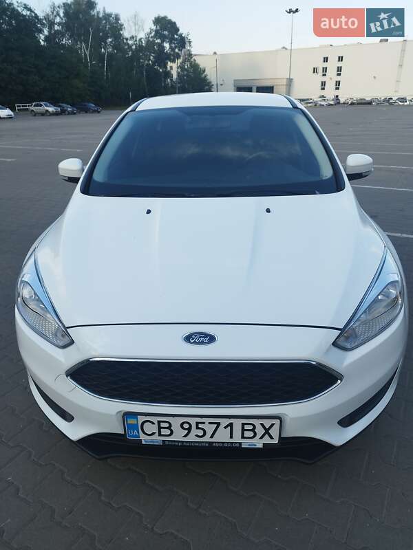 Хетчбек Ford Focus 2015 в Чернігові