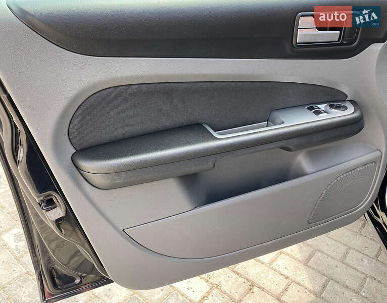 Універсал Ford Focus 2010 в Рівному