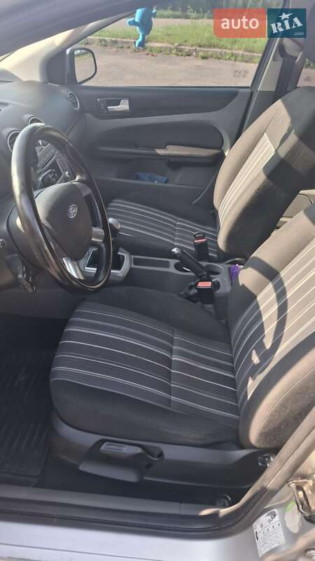 Універсал Ford Focus 2010 в Володимирі