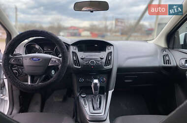 Седан Ford Focus 2016 в 