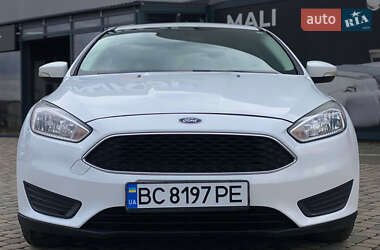 Седан Ford Focus 2016 в 