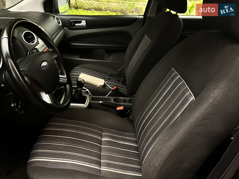 Хэтчбек Ford Focus 2008 в Любомле