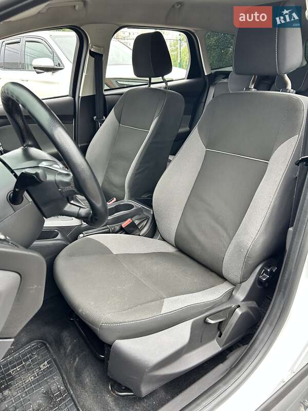 Універсал Ford Focus 2011 в Сумах