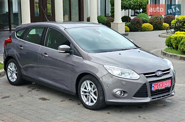 Хэтчбек Ford Focus 2012 в 
