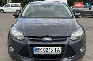 Хэтчбек Ford Focus 2014 в 