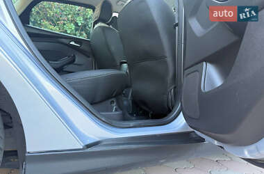 Хэтчбек Ford Focus 2013 в 