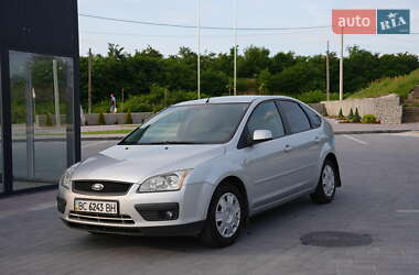 Хэтчбек Ford Focus 2007 в Мостиске