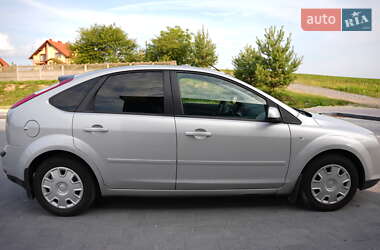 Хетчбек Ford Focus 2007 в 