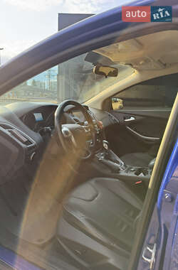 Хэтчбек Ford Focus 2014 в 