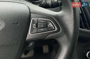 Седан Ford Focus 2015 в 