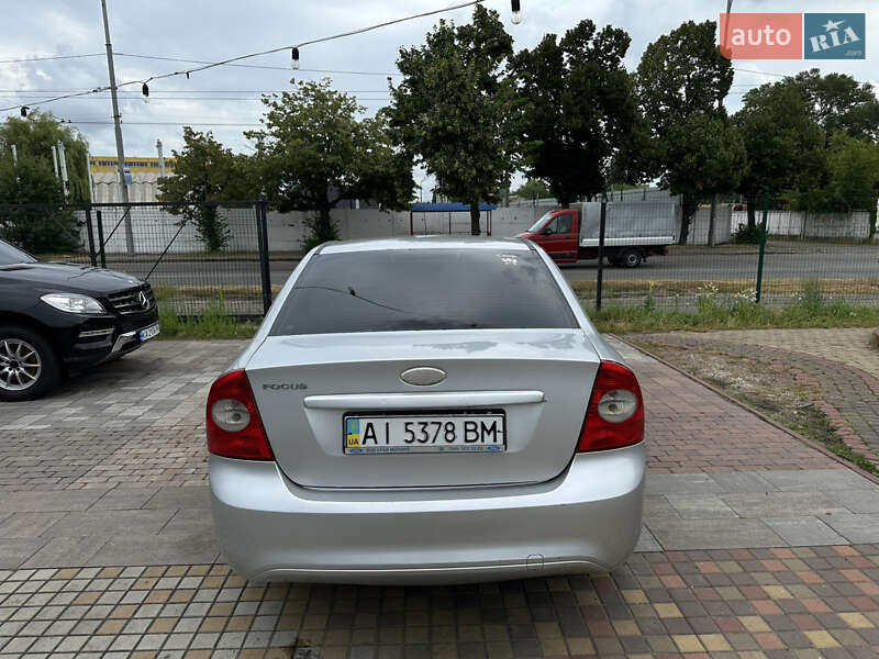 Седан Ford Focus 2008 в Киеве