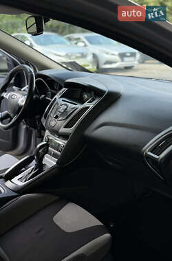 Седан Ford Focus 2013 в 