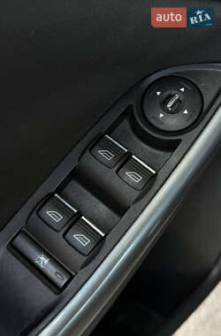 Хэтчбек Ford Focus 2012 в 
