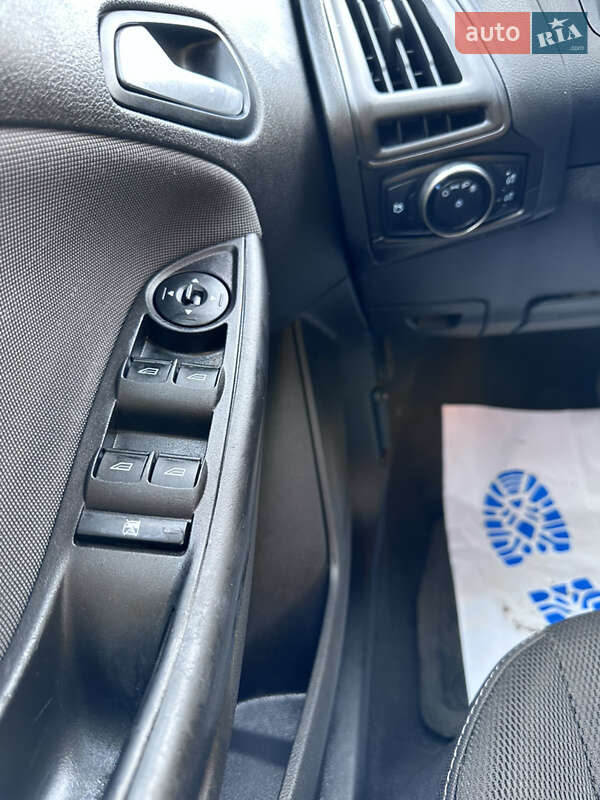 Седан Ford Focus 2014 в Киеве
