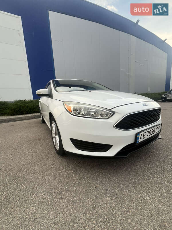 Седан Ford Focus 2015 в Днепре фото 11 Седан Ford Focus 2015 в Днепре