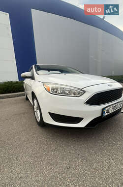 Седан Ford Focus 2015 в 