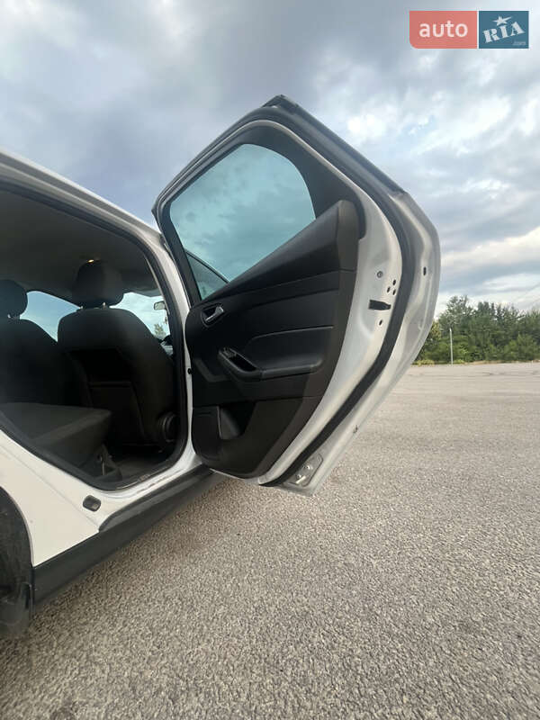 Седан Ford Focus 2015 в Днепре фото 25 Седан Ford Focus 2015 в Днепре