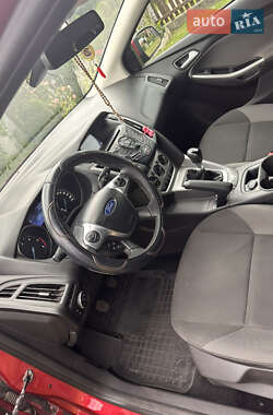 Хэтчбек Ford Focus 2014 в 
