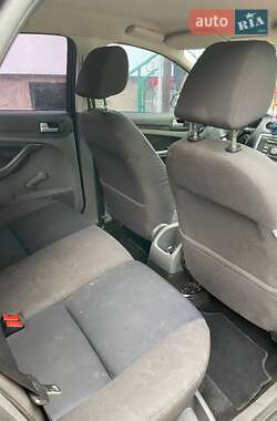 Хэтчбек Ford Focus 2005 в 