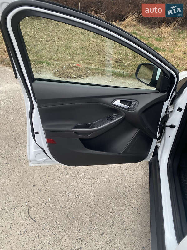 Універсал Ford Focus 2015 в Львові фото 22 Універсал Ford Focus 2015 в Львові