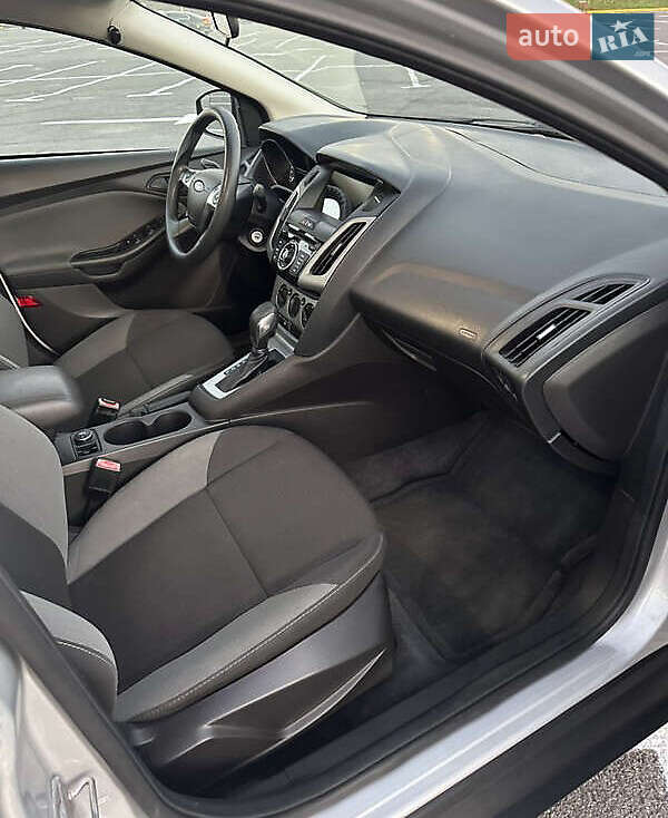 Седан Ford Focus 2011 в Ужгороді
