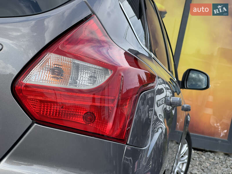 Хэтчбек Ford Focus 2011 в Стрые