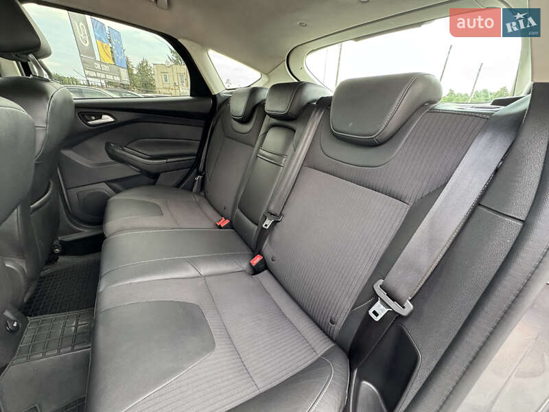 Хэтчбек Ford Focus 2011 в Стрые