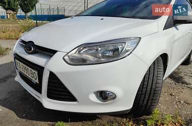 Хэтчбек Ford Focus 2014 в 