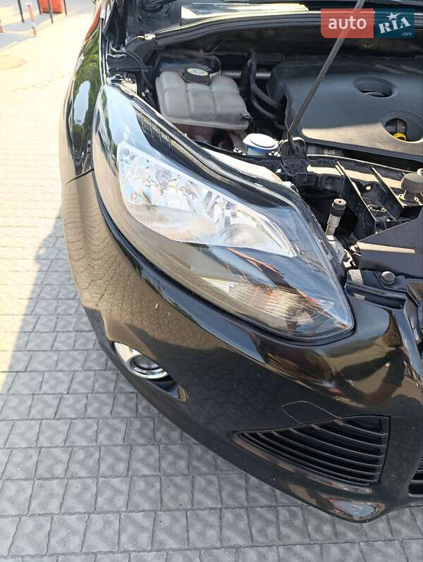Хэтчбек Ford Focus 2011 в Полтаве