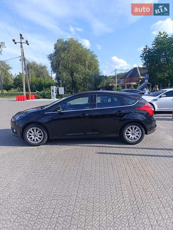 Хэтчбек Ford Focus 2011 в Полтаве