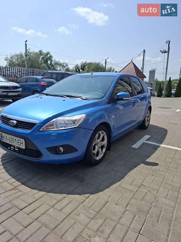 Хэтчбек Ford Focus 2010 в Киеве