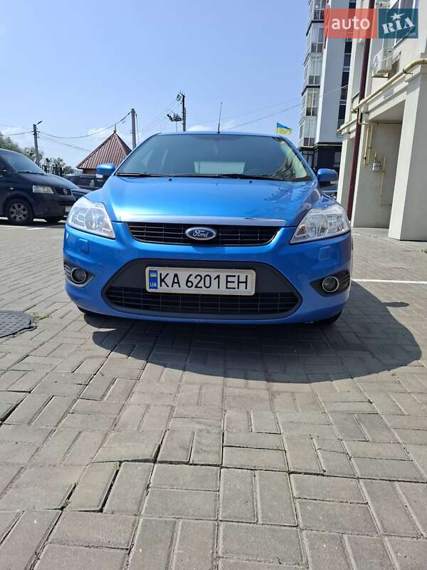 Хэтчбек Ford Focus 2010 в Киеве