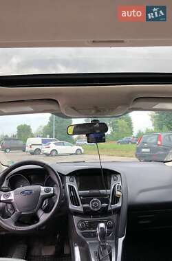 Седан Ford Focus 2012 в 