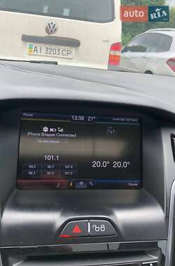 Седан Ford Focus 2012 в 