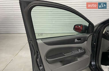 Универсал Ford Focus 2010 в 