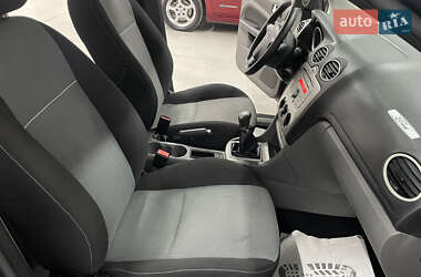 Универсал Ford Focus 2010 в 