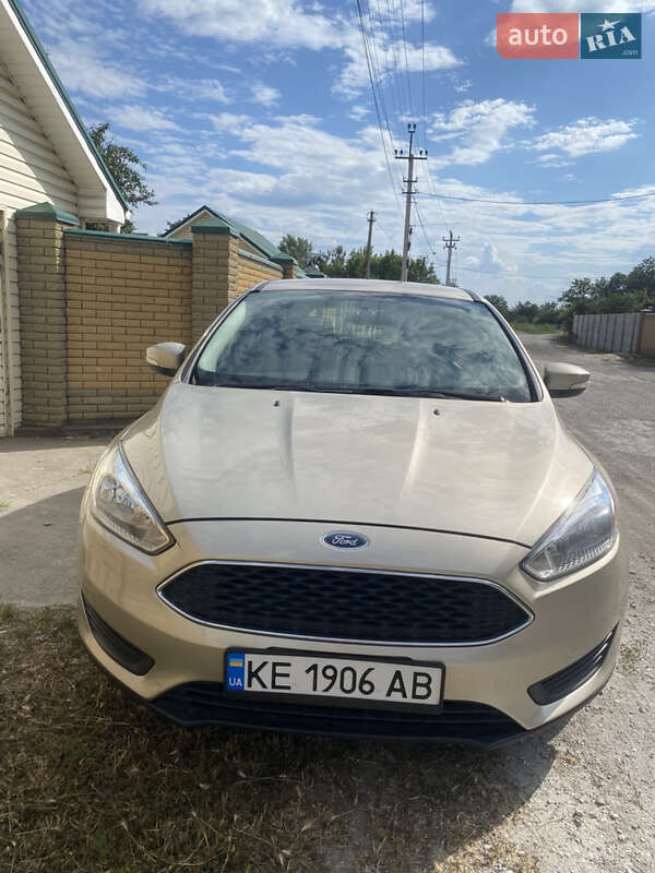 Хетчбек Ford Focus 2017 в Дніпрі