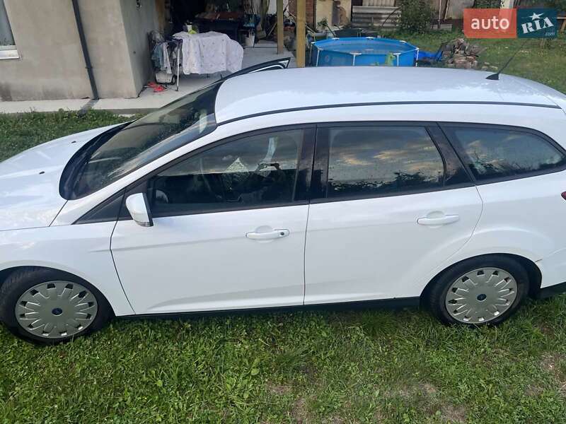 Универсал Ford Focus 2015 в Ужгороде фото 6 Универсал Ford Focus 2015 в Ужгороде