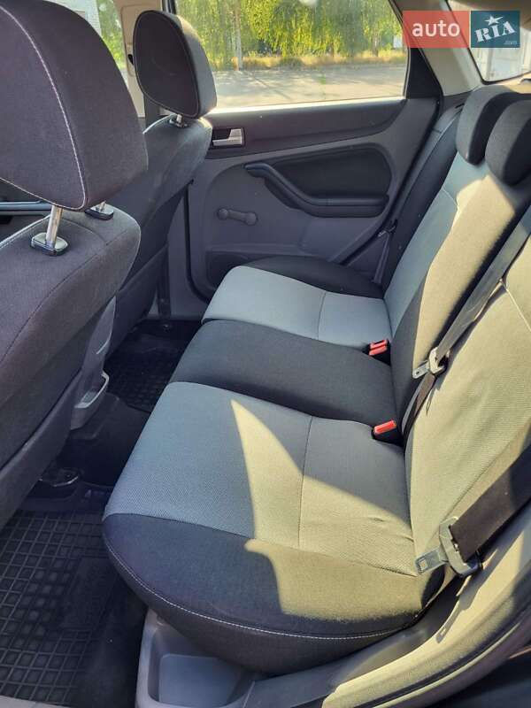 Хетчбек Ford Focus 2010 в Кривому Розі