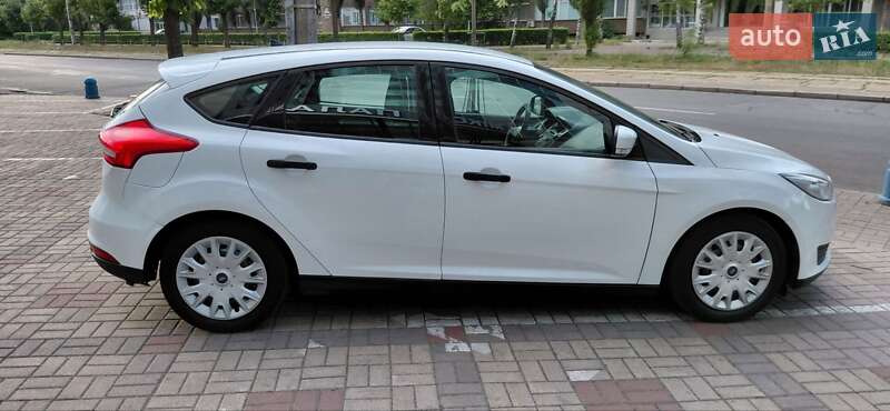 Хетчбек Ford Focus 2017 в Києві фото 4 Хетчбек Ford Focus 2017 в Києві