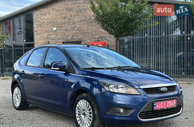 Хэтчбек Ford Focus 2009 в 