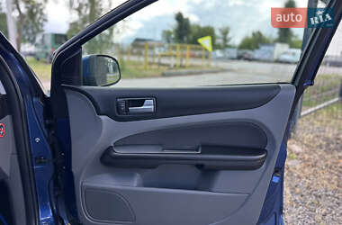 Хэтчбек Ford Focus 2009 в 
