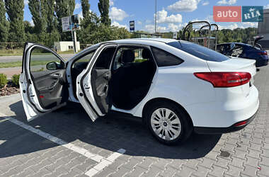 Седан Ford Focus 2017 в 