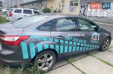 Седан Ford Focus 2014 в 