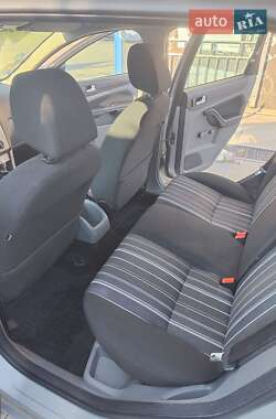 Универсал Ford Focus 2010 в 