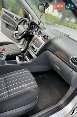 Универсал Ford Focus 2010 в 